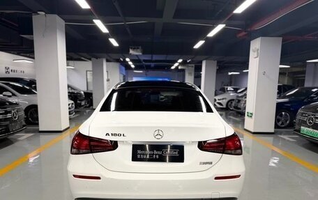 Mercedes-Benz A-Класс, 2020 год, 1 750 000 рублей, 6 фотография