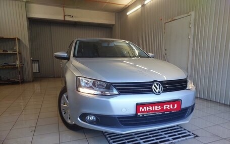 Volkswagen Jetta VI, 2011 год, 1 220 000 рублей, 1 фотография