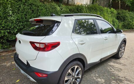 KIA Stonic, 2020 год, 1 206 000 рублей, 4 фотография