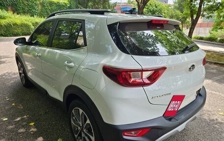 KIA Stonic, 2020 год, 1 206 000 рублей, 6 фотография