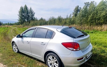 Chevrolet Cruze II, 2013 год, 700 000 рублей, 3 фотография