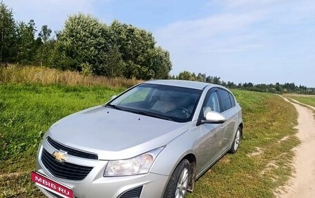 Chevrolet Cruze II, 2013 год, 700 000 рублей, 5 фотография