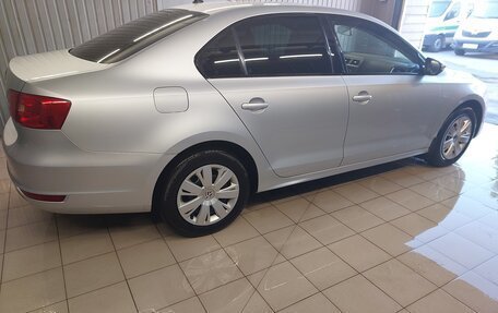 Volkswagen Jetta VI, 2011 год, 1 220 000 рублей, 3 фотография