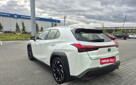 Lexus UX I, 2019 год, 3 519 900 рублей, 7 фотография