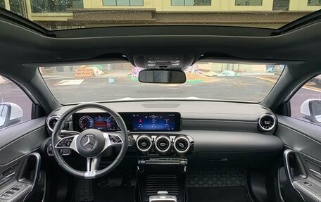 Mercedes-Benz A-Класс, 2024 год, 1 950 000 рублей, 6 фотография