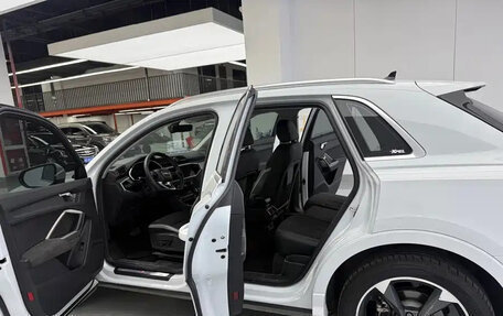 Audi Q3, 2023 год, 1 880 020 рублей, 15 фотография