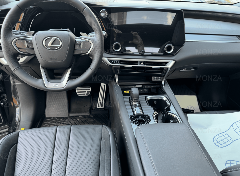 Lexus RX IV рестайлинг, 2026 год, 12 500 000 рублей, 4 фотография