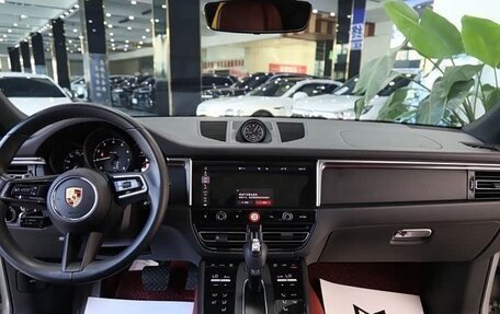 Porsche Macan I рестайлинг, 2023 год, 6 823 000 рублей, 11 фотография