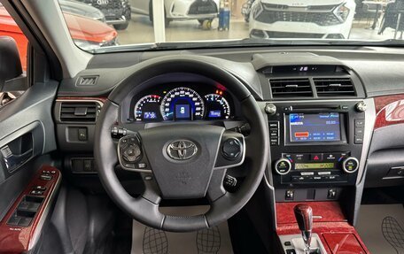Toyota Camry, 2013 год, 1 370 000 рублей, 15 фотография