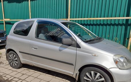 Toyota Yaris I рестайлинг, 2001 год, 197 000 рублей, 22 фотография
