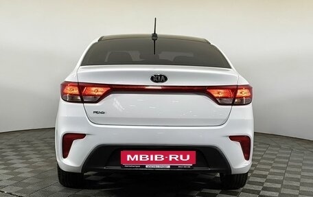 KIA Rio IV, 2018 год, 1 290 000 рублей, 5 фотография