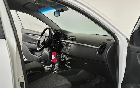 KIA Rio IV, 2018 год, 1 290 000 рублей, 9 фотография