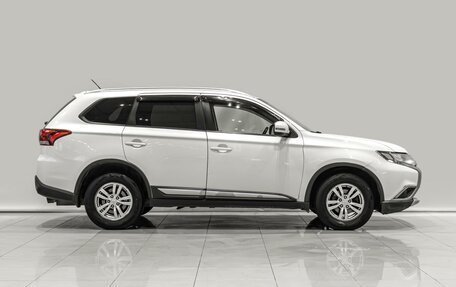 Mitsubishi Outlander III рестайлинг 3, 2015 год, 1 250 000 рублей, 4 фотография