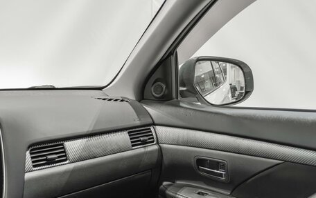 Mitsubishi Outlander III рестайлинг 3, 2015 год, 1 250 000 рублей, 17 фотография