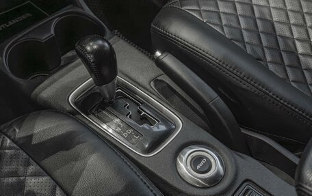 Mitsubishi Outlander III рестайлинг 3, 2015 год, 1 250 000 рублей, 22 фотография