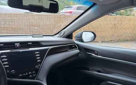 Toyota Camry, 2019 год, 2 500 000 рублей, 14 фотография