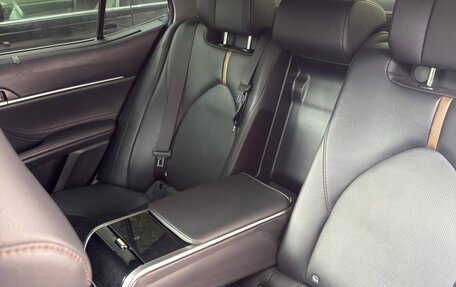 Toyota Camry, 2019 год, 2 500 000 рублей, 16 фотография