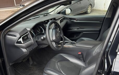 Toyota Camry, 2019 год, 2 500 000 рублей, 8 фотография
