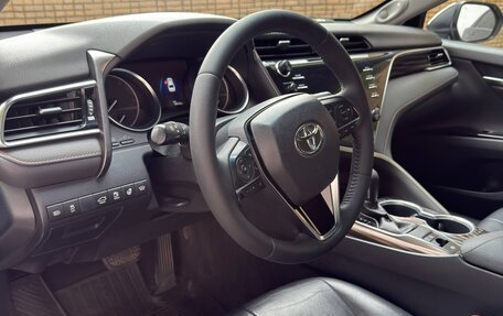 Toyota Camry, 2019 год, 2 500 000 рублей, 12 фотография