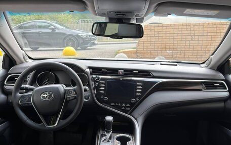 Toyota Camry, 2019 год, 2 500 000 рублей, 11 фотография