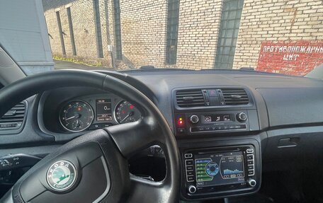 Skoda Fabia II, 2010 год, 580 000 рублей, 12 фотография