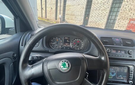Skoda Fabia II, 2010 год, 580 000 рублей, 14 фотография