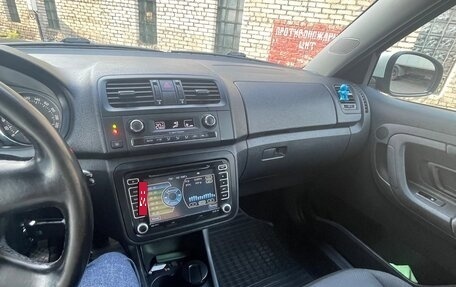 Skoda Fabia II, 2010 год, 580 000 рублей, 13 фотография