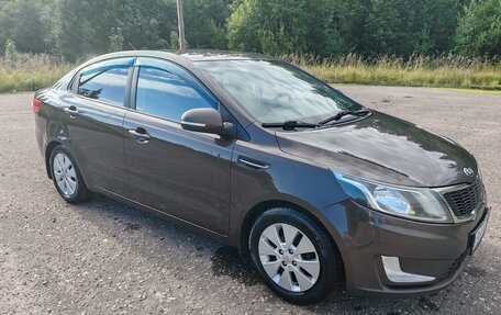 KIA Rio III рестайлинг, 2015 год, 920 000 рублей, 20 фотография
