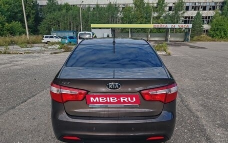 KIA Rio III рестайлинг, 2015 год, 920 000 рублей, 18 фотография