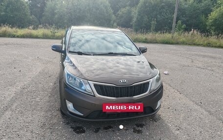 KIA Rio III рестайлинг, 2015 год, 920 000 рублей, 21 фотография
