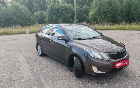 KIA Rio III рестайлинг, 2015 год, 920 000 рублей, 35 фотография