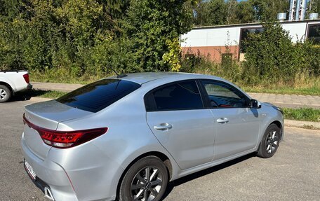KIA Rio IV, 2022 год, 1 800 000 рублей, 5 фотография
