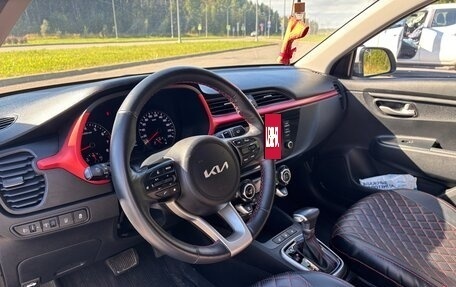 KIA Rio IV, 2022 год, 1 800 000 рублей, 7 фотография