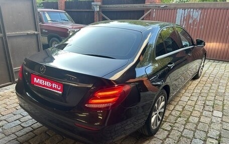Mercedes-Benz E-Класс, 2016 год, 1 590 000 рублей, 2 фотография
