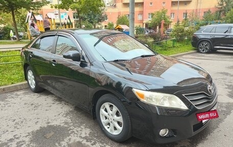 Toyota Camry, 2010 год, 1 090 000 рублей, 2 фотография