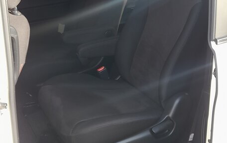Honda Freed I, 2010 год, 950 000 рублей, 7 фотография