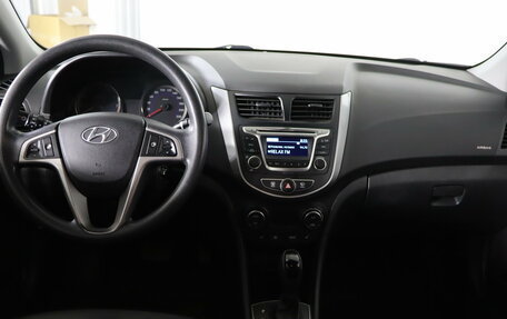Hyundai Solaris II рестайлинг, 2015 год, 1 099 990 рублей, 13 фотография