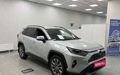 Toyota RAV4, 2022 год, 3 750 000 рублей, 3 фотография