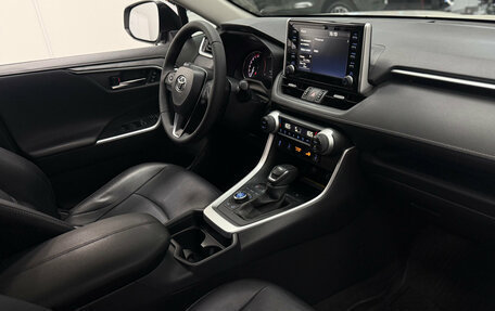 Toyota RAV4, 2022 год, 3 750 000 рублей, 6 фотография