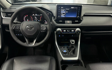 Toyota RAV4, 2022 год, 3 750 000 рублей, 9 фотография