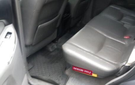 Toyota Land Cruiser Prado 120 рестайлинг, 2005 год, 1 600 000 рублей, 10 фотография