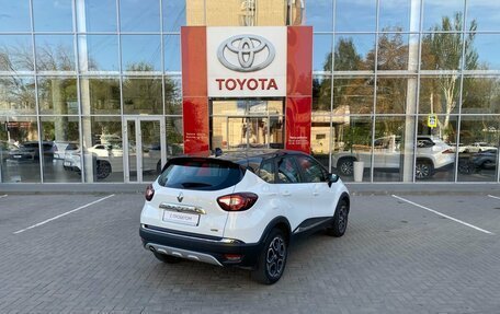 Renault Kaptur I рестайлинг, 2021 год, 1 850 000 рублей, 5 фотография