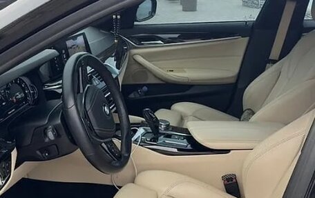 BMW 5 серия, 2017 год, 2 910 000 рублей, 3 фотография