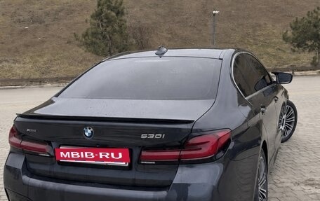 BMW 5 серия, 2017 год, 2 910 000 рублей, 2 фотография