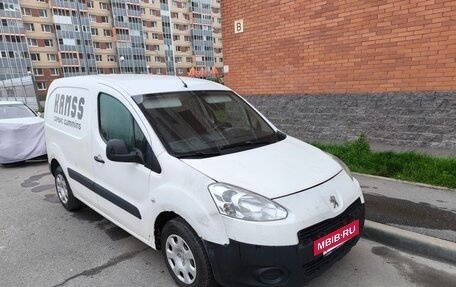 Peugeot Partner II рестайлинг 2, 2014 год, 650 000 рублей, 2 фотография
