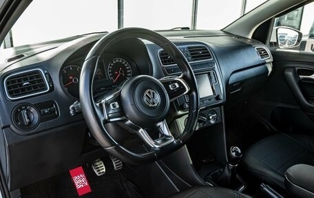 Volkswagen Polo VI (EU Market), 2018 год, 900 000 рублей, 15 фотография