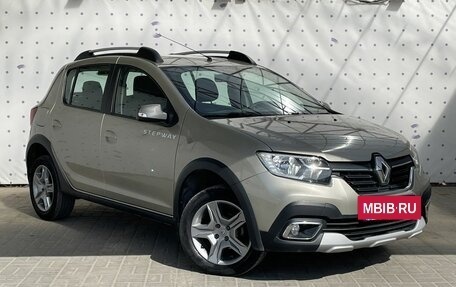 Renault Sandero II рестайлинг, 2020 год, 1 285 000 рублей, 2 фотография