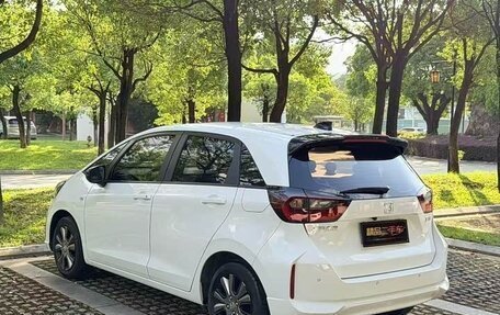 Honda Fit, 2022 год, 1 240 000 рублей, 6 фотография