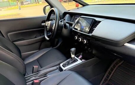 Honda Fit, 2022 год, 1 240 000 рублей, 13 фотография