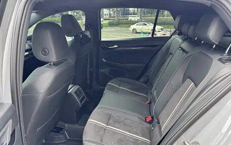 Volkswagen Golf VIII, 2023 год, 1 989 000 рублей, 8 фотография